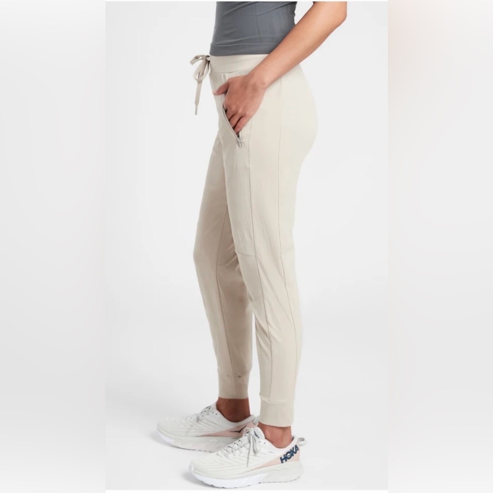 ATHLETA - Picture 3 of 6